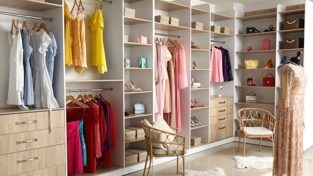 dressing armoire