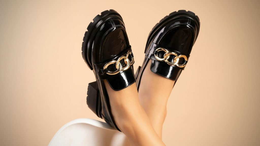 mocassins