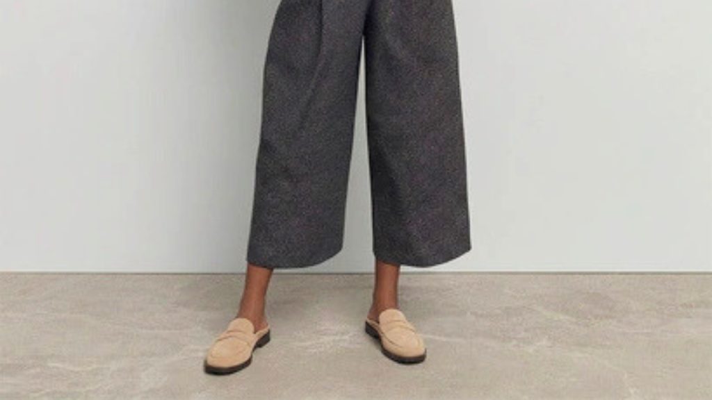 mocassins