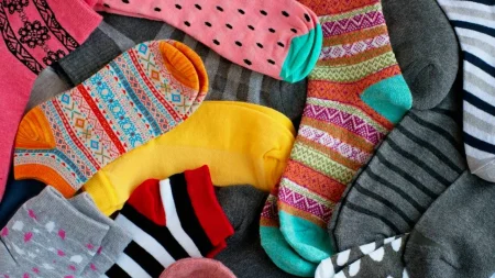 La chaussette française : quand couleur rime avec durabilité La chaussette française : quand couleur rime avec durabilité